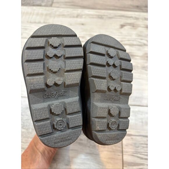 Cat & Jack black snow boots/winter boots size 5 - Picture 12 of 12